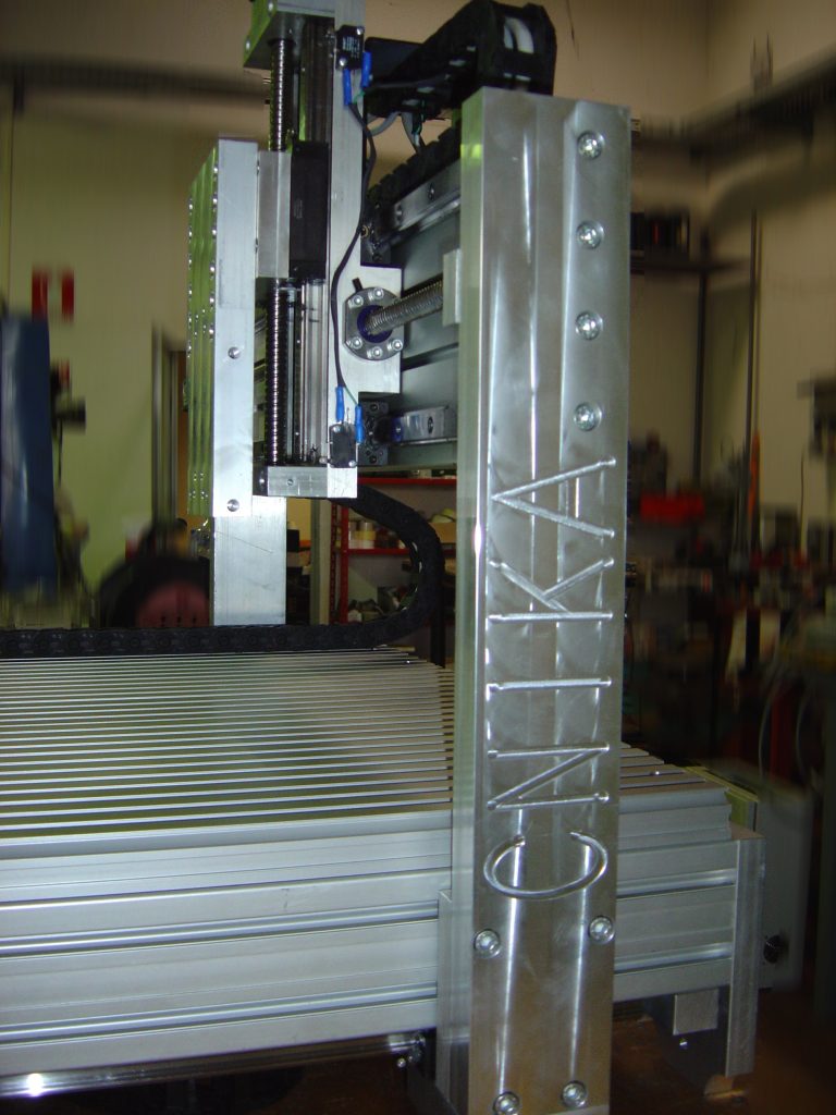 pantografo cnc per legno plastica alluminio ottone